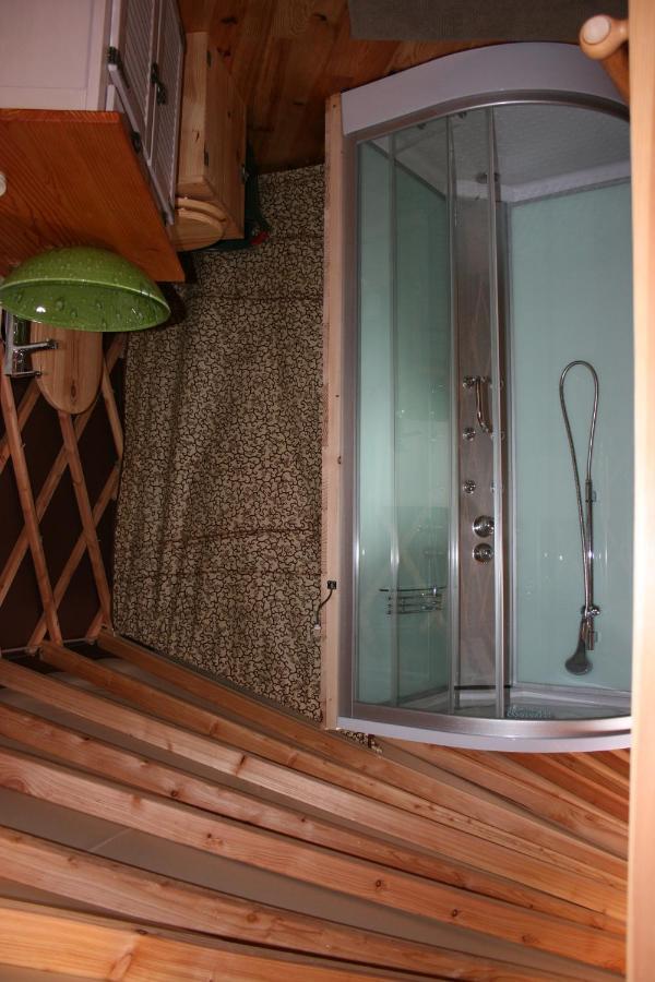 Yourtes En Terrasse Bonneval  Exterior photo