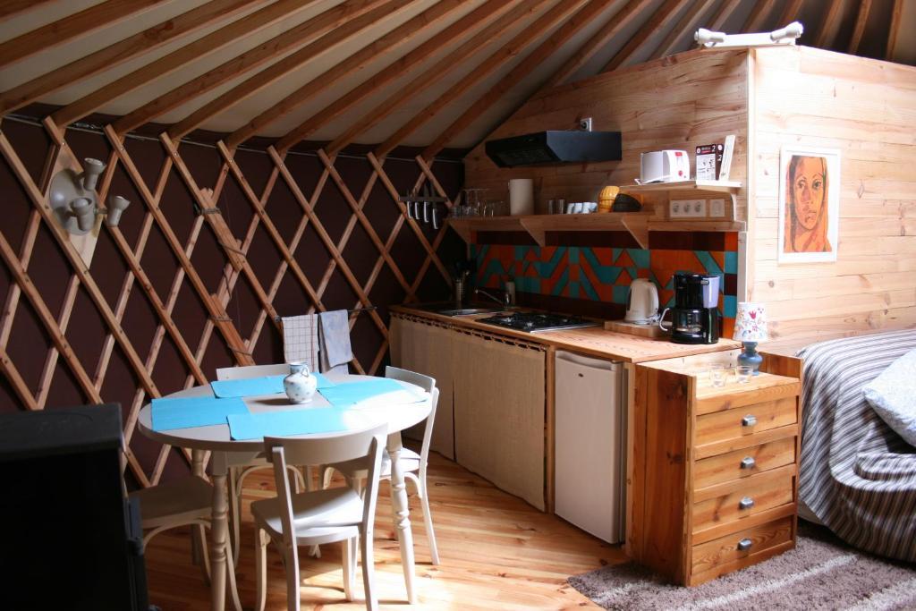 Yourtes En Terrasse Bonneval  Room photo